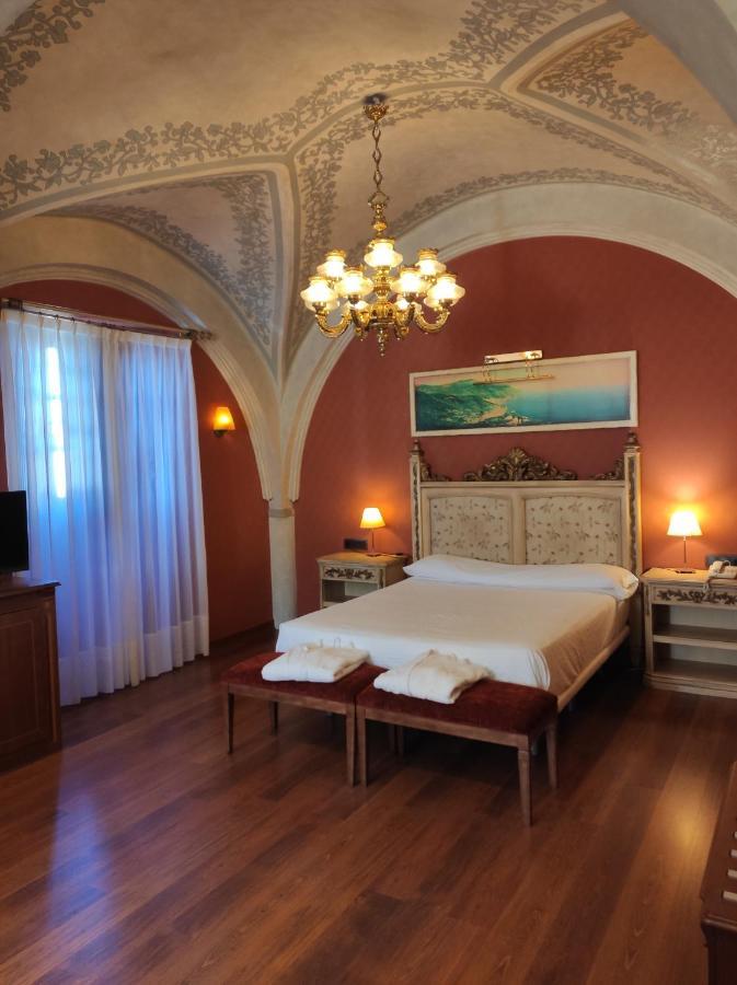 Hotel Palacio De La Magdalena Soto Del Barco Exterior foto
